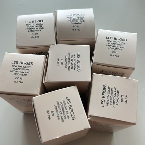 CHANEL LES BEIGES FOUNDATION - multiple shades available - Picture 3 of 4